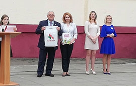 Праздник первого звонка в средней школе №179