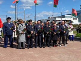 Фашизм на этой земле запрещен!