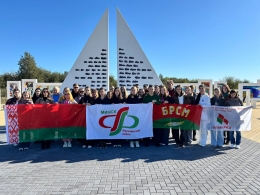 Должны смеяться дети и в мирном мире жить!