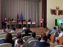 Быть предельно внимательными и чуткими по отношению к подрастающему поколению