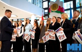 Помните фотографию болельщиков из &laquo;Белой Руси&raquo; с Президентом после финала Республиканской хоккейной лиги? У этой истории есть продолжение!